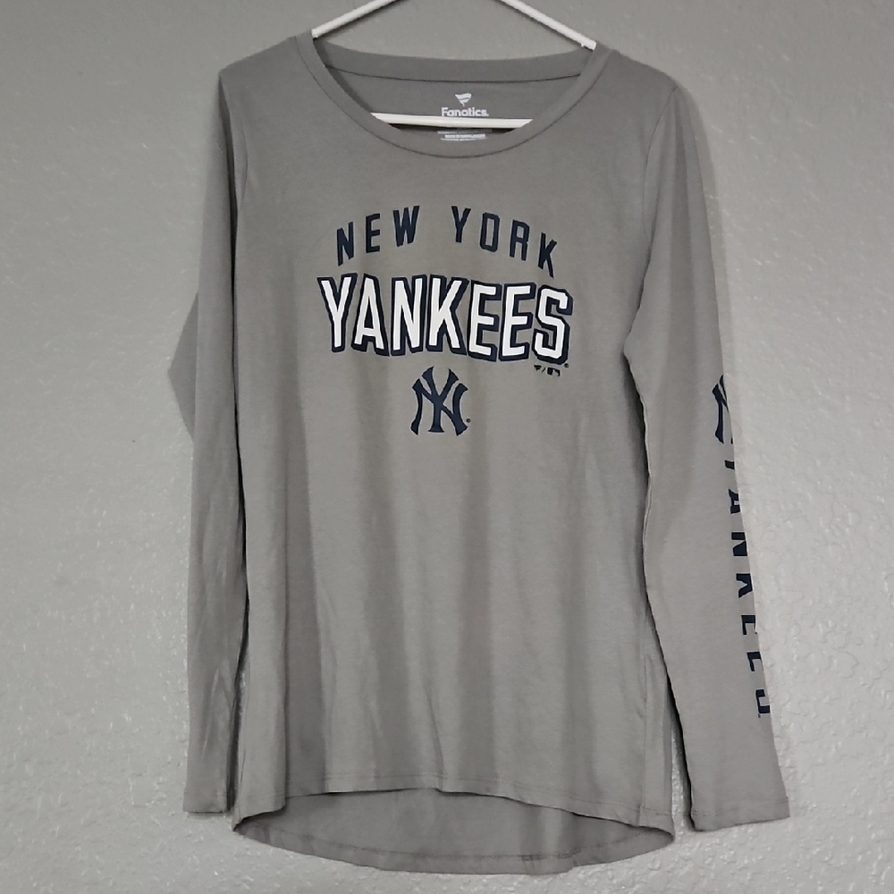 Fanatics Gray New York Yankees Long Sleeve Shirt